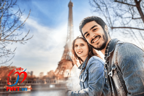 Xin miễn thị thực 5 năm cho người Pháp 